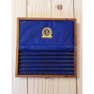 HMQ 1884 Lobster Picks Wooden Case